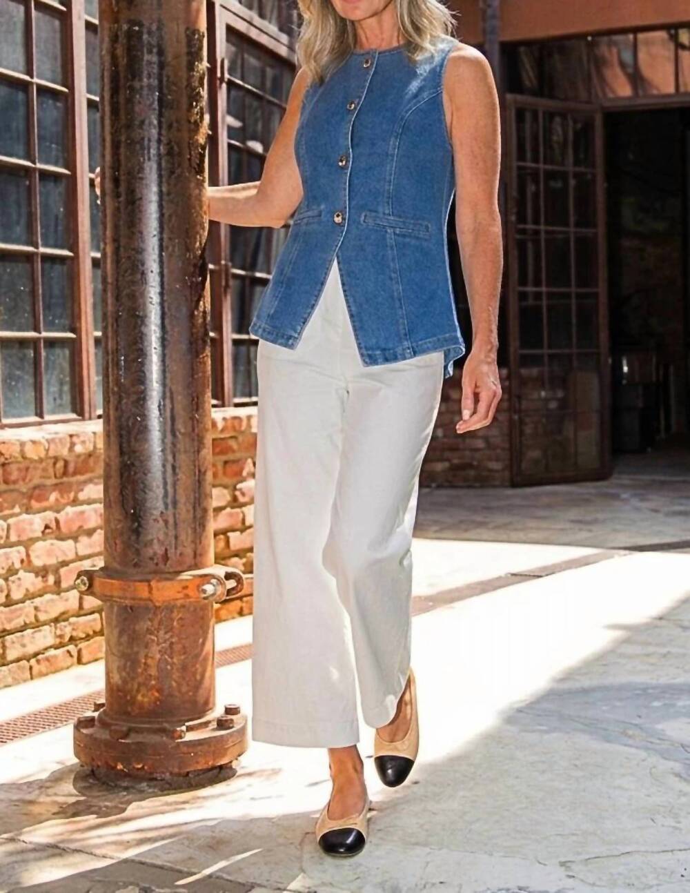 NEW EE:SOME women's classic denim vest in blue